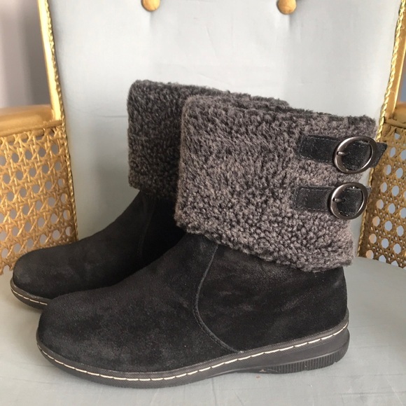 White Mountain Shoes - White Mountain black suede faux gray sherpa lined pull on boots size 6.5